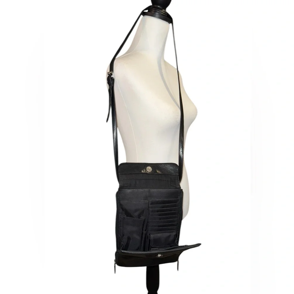 Hobo International Vintage Black Leather Small Crossbody Organizer Bag